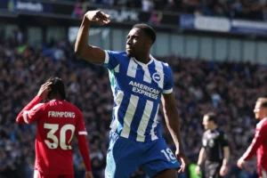 Tin bóng đá mới nhất: Chelsea tuyển mộ Welbeck, Henderson