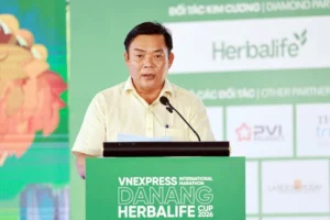 Tin yêu bóng đá: Runner 52 quốc gia dự VnExpress Da Nang International Marathon Herbalife Cup