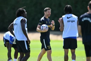 Tin hot: Chelsea thực sự có bao nhiêu cầu thủ?