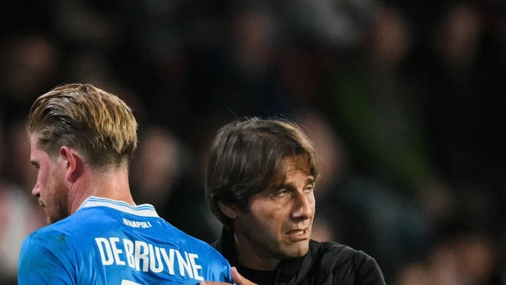 Tin hot: Phía sau vụ De Bruyne công kích HLV Conte