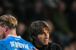 Tin hot: Phía sau vụ De Bruyne công kích HLV Conte