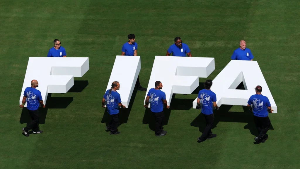 Tin bóng đá hôm nay: Chủ tịch FIFA ra tối hậu thư để đẩy nhanh cổ phần hóa World Cup