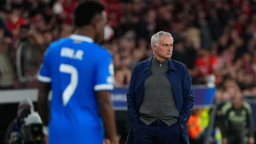 Tin bóng đá hôm nay: Real bước vào kỷ nguyên thứ hai của Mourinho