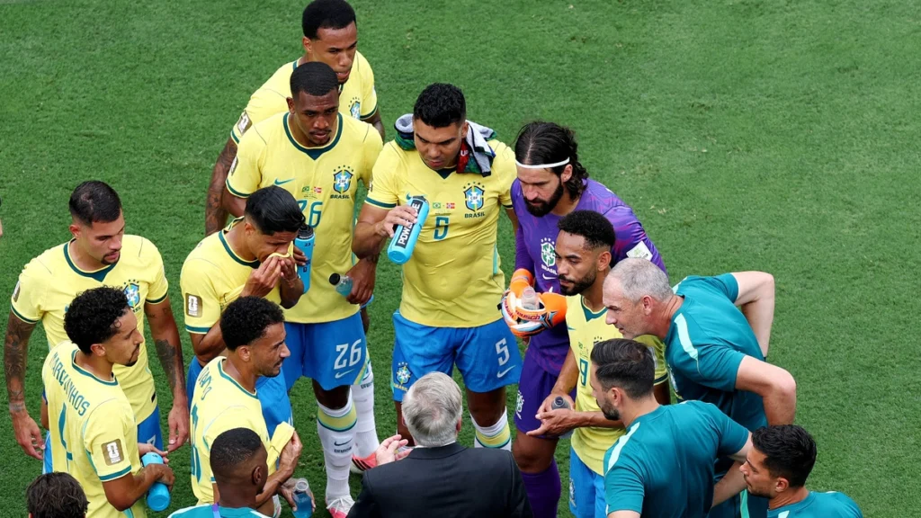 Tin hay: Ancelotti: ‘Quãng nghỉ uống nước khiến Brazil sớm rời World Cup’