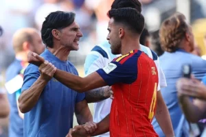 Olmo tố trợ lý HLV Argentina dối trá