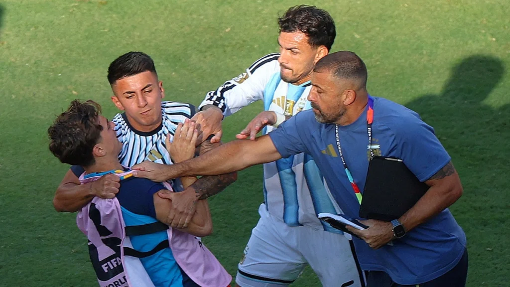 Tin bóng đá hôm nay: FIFA điều tra Argentina vụ ẩu đả ở chung kết World Cup 2026
