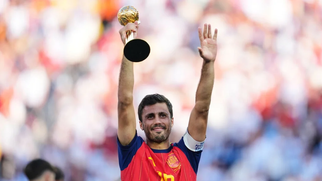 Tin hot: Rodri gia nhập ‘CLB danh hiệu Grand Slam’