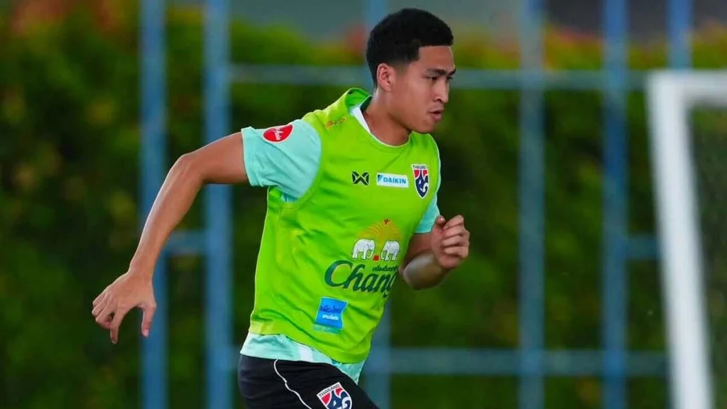 Tin bóng đá hôm nay: Tiền vệ Thái Lan đặt mục tiêu lật đổ Việt Nam ở ASEAN Cup