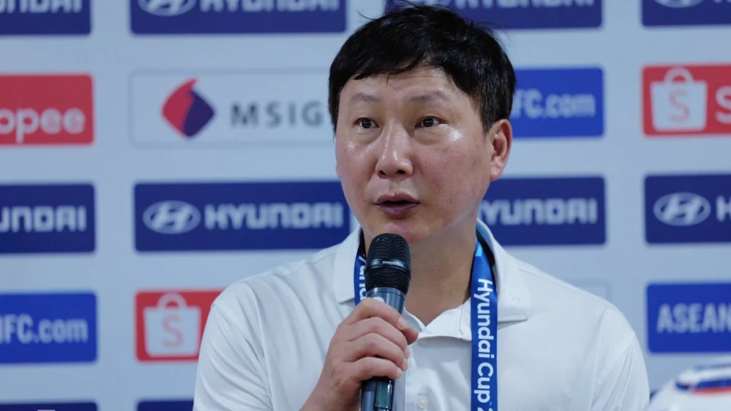 HLV Kim Sang-sik: ‘Đình Bắc chưa làm tốt nhiệm vụ’
