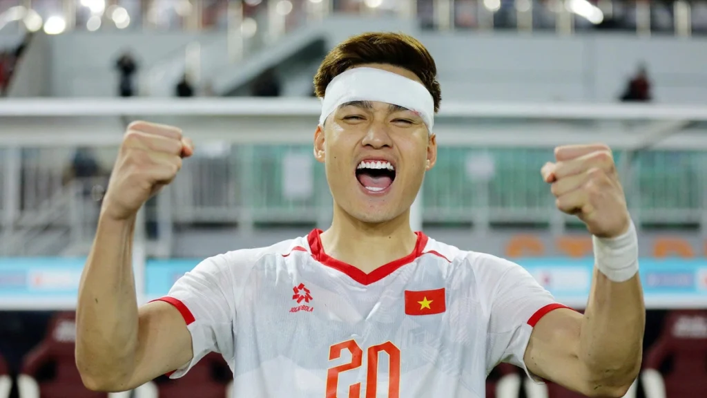 Bùi Hoàng Việt Anh: ‘Tôi đá hơn 100% sức lực để phục hận Indonesia’