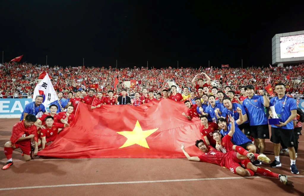 Đội tuyển Việt Nam vô địch ASEAN Cup 2026 rực rỡ tại Mỹ Đình