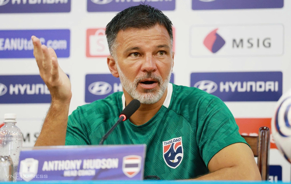 HLV Anthony Hudson: Tuyển Việt Nam chịu áp lực lớn ở lượt về chung kết ASEAN Cup 2026