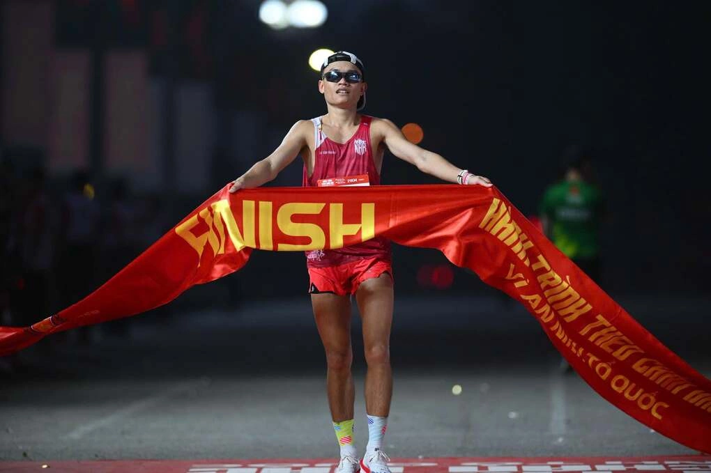 VnExpress Marathon đưa giải chạy lớn đến Nghệ An giải tỏa “khát” sân chơi chất lượng