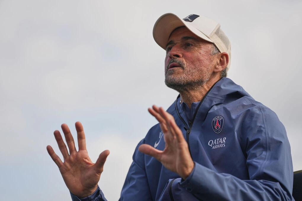 Luis Enrique tiến cử cầu thủ PSG giành Quả Bóng Vàng