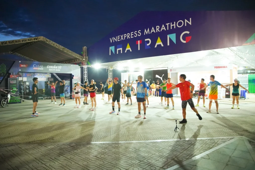 Runner chủ nhà sung sức trước thềm VnExpress Marathon Nha Trang