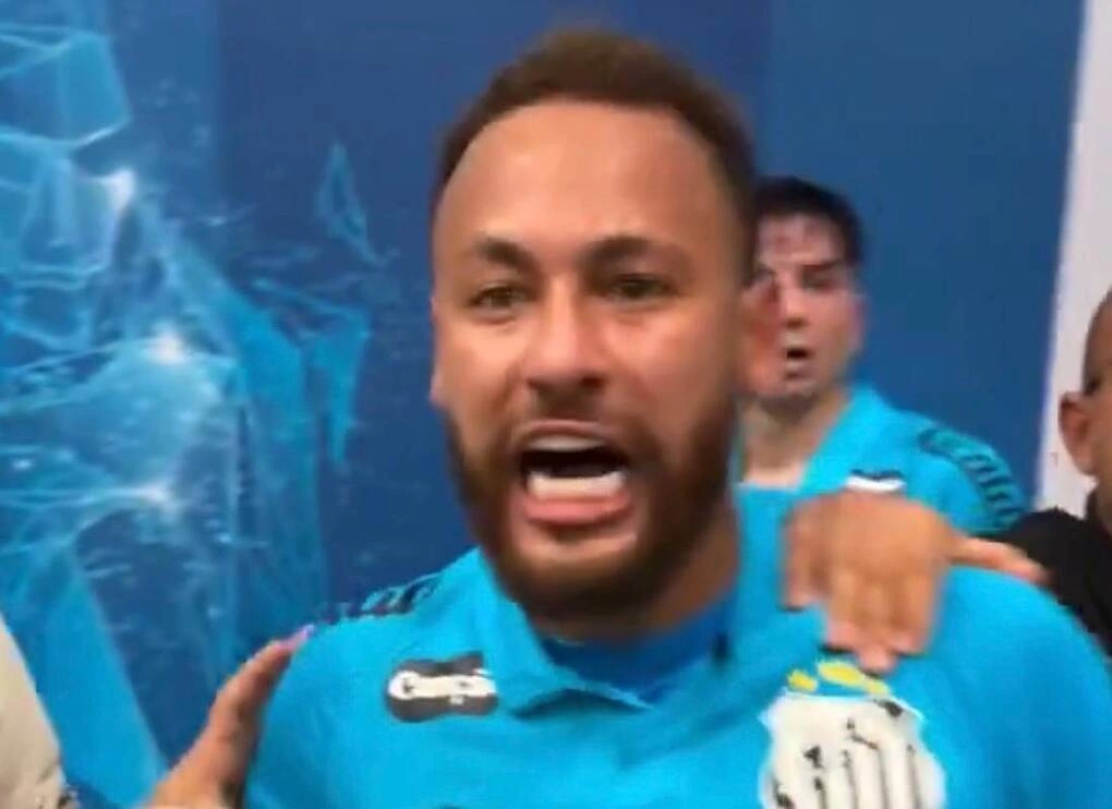 Neymar bị gọi là ‘gã đê tiện’