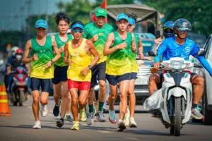 Dị nhân Nguyễn Văn Long muốn lập kỷ lục thế giới chạy 100km trong 102 ngày liên tiếp