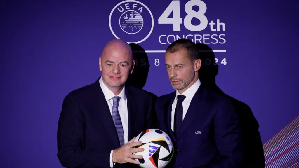 UEFA dọa phế truất Chủ tịch FIFA Gianni Infantino