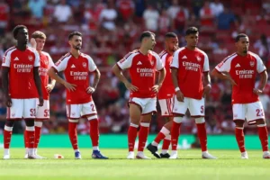 Arsenal thua Dortmund ở trận tranh Emirates Cup
