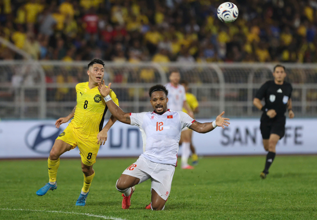 Malaysia 0 2 Việt Nam: Xuân Son tỏa sáng, tuyển Việt Nam chiếm lợi thế lớn ở bán kết ASEAN Cup 2026