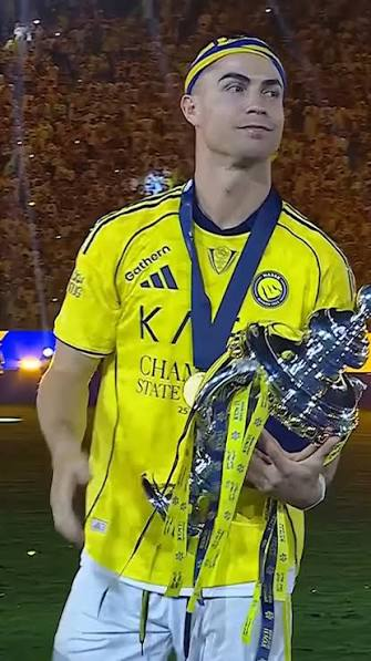 Cristiano Ronaldo cán mốc 33 bàn cho Al Nassr, tiếp nối di sản ghi bàn không ngừng nghỉ