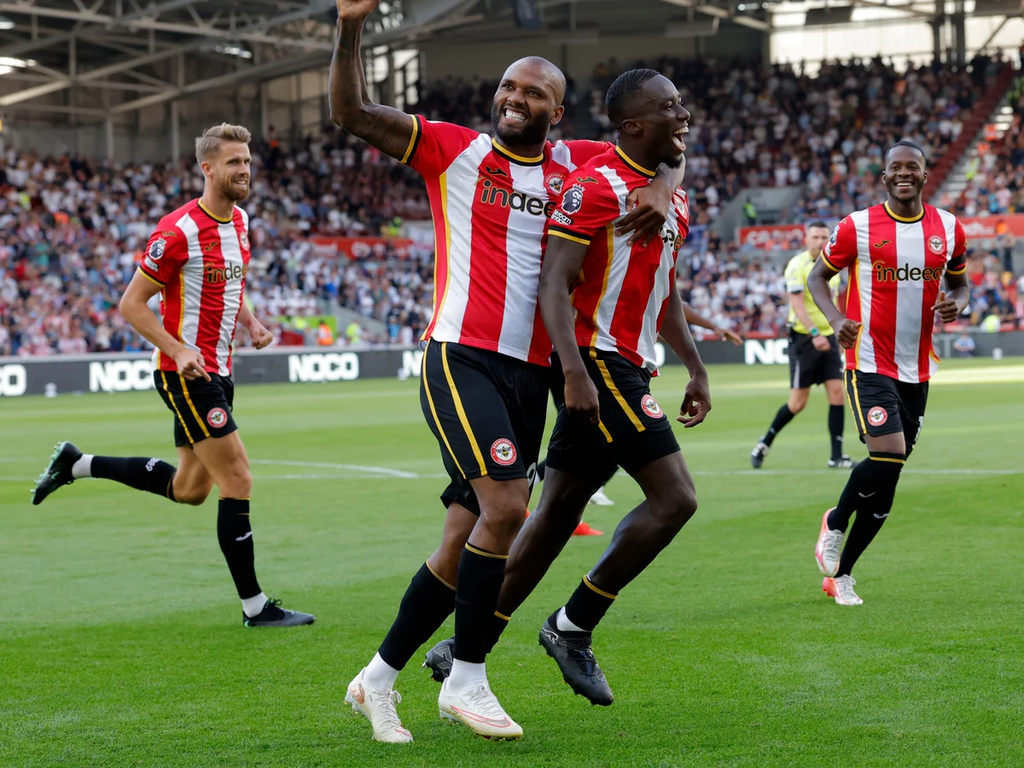 Brentford 3-0 Tottenham: Hơn 300 triệu bảng đã đi đâu?