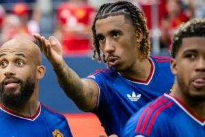 Trung vệ Man Utd tự tin sẽ vô địch Ngoại hạng Anh mùa tới