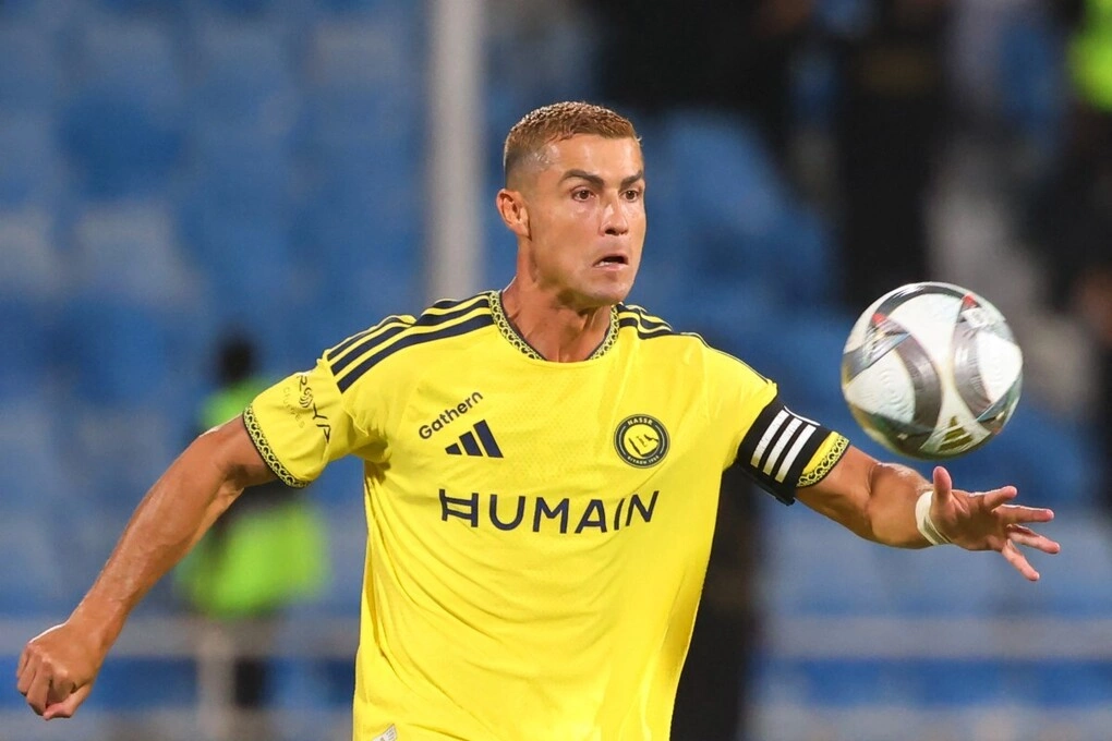 Ronaldo bị kéo vào tin giả về lễ bốc thăm Champions League