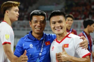 Quang Hải cân bằng kỷ lục thi đấu ở đội tuyển Việt Nam