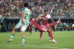 Bóng cảm biến La Liga từ chối siêu phẩm của Real Madrid
