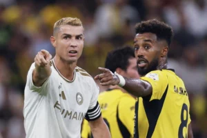 Ronaldo tịt ngòi, Al Nassr thua Al Ittihad và mất ngôi đầu Saudi Pro League