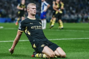 Carragher dự đoán Haaland có thể ghi 1.000 bàn thắng trong sự nghiệp
