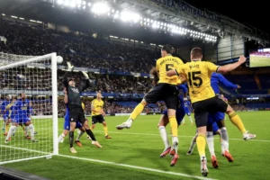 Chelsea ngược dòng khó tin ở Cup Liên đoàn Anh