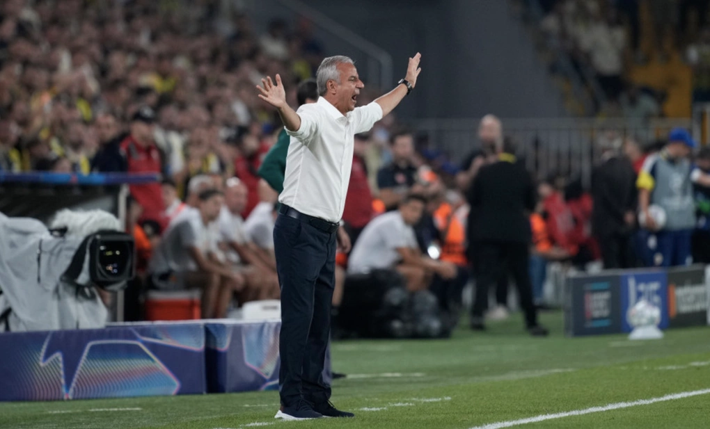 Chủ tịch CLB Fenerbahce từ chối đơn từ chức của HLV Ismail Kartal