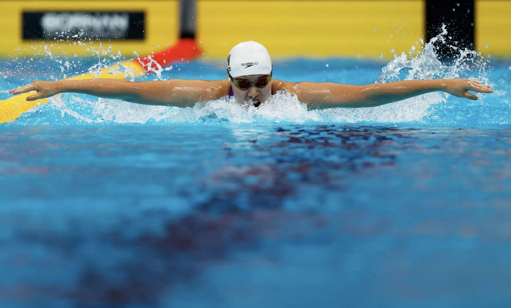 Kình ngư 13 tuổi Trung Quốc Yu Zidi gây sốt với 3 huy chương vàng tại ASIAD 2026