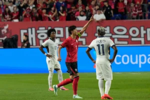 Son Heung-min lập siêu phẩm sút phạt, Hàn Quốc hạ Ecuador 3 bàn không gỡ