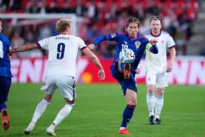 Luka Modric lập kỷ lục ghi bàn lịch sử cho tuyển Croatia ở tuổi 41
