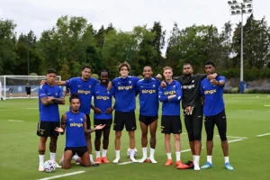 Enzo Fernandez quyet tam roi Chelsea gia nhap Man City nhu the nao