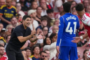 Mikel Arteta tự tin khẳng định Arsenal vươn lên tầm cao mới sau chiến thắng ngược dòng trước Chelsea