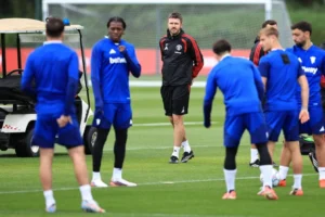 Carrick tuyên bố Man Utd đặt tham vọng tiến sâu ở Champions League trước trận gặp Sabah FK