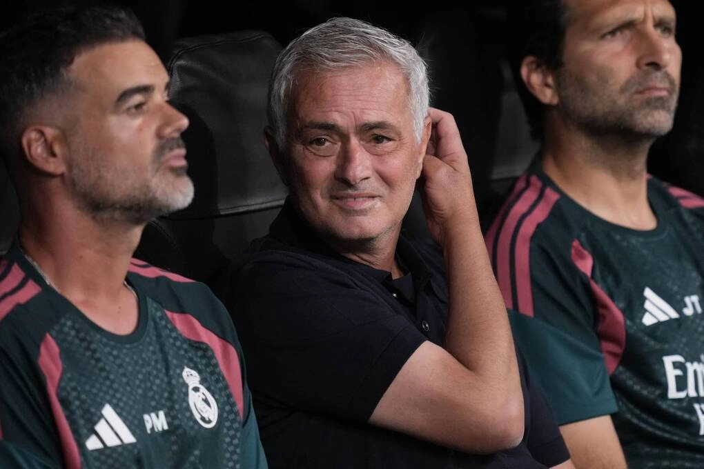 Nỗi lo phủ bóng lên chiến thắng của Real tại Champions League
