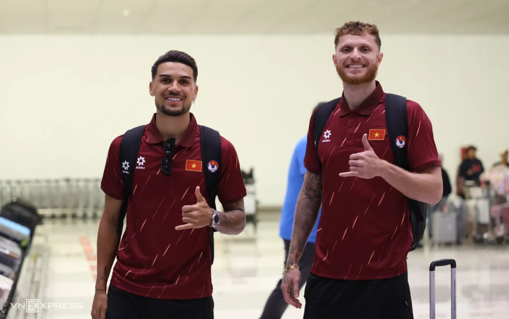 Tuyển Việt Nam đặt chân đến Indonesia chuẩn bị cho FIFA ASEAN Cup 2026