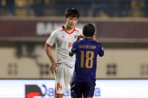 CĐV Thái Lan chê bai lối chơi sau chiến thắng trước tuyển Việt Nam