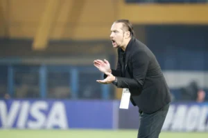 HLV Velizar Popov chỉ ra khoảng cách trình độ sau thất bại của Thể Công trước FC Seoul