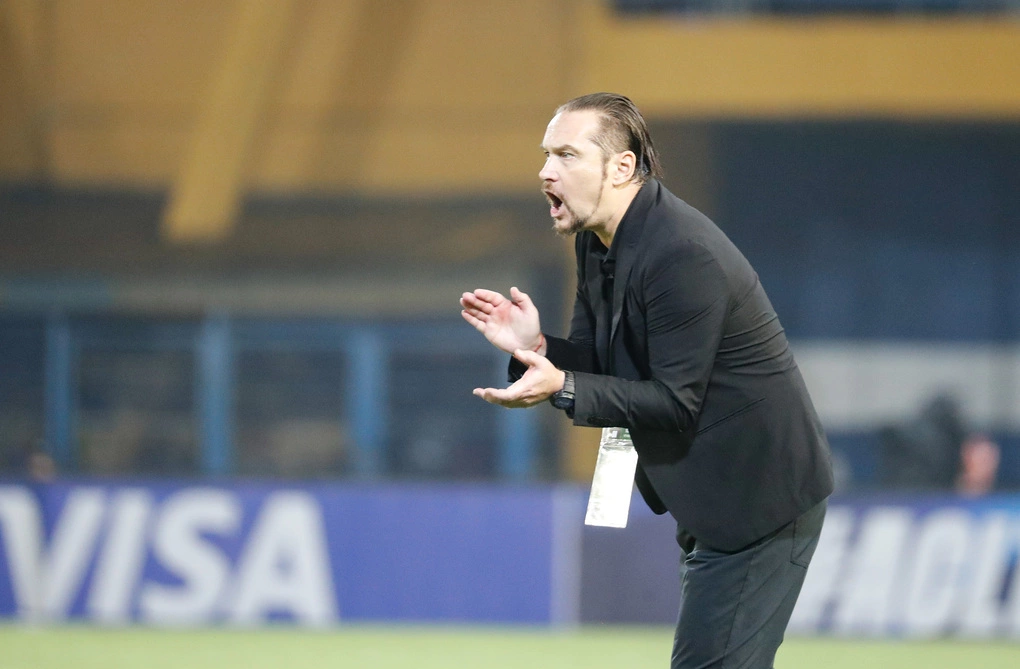 HLV Velizar Popov chỉ ra khoảng cách trình độ sau thất bại của Thể Công trước FC Seoul