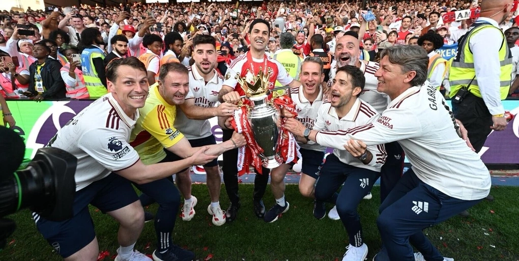 German Castanos: Chuyên gia bí ẩn đứng sau các phương pháp độc lạ của Mikel Arteta tại Arsenal
