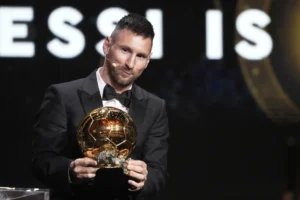 Ronaldo vượt Messi ở bảng điểm lịch sử Quả Bóng Vàng theo nghiên cứu thống kê