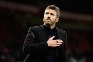 Jamie Carragher kêu gọi Man Utd sa thải Michael Carrick ngay lập tức