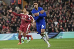 Liverpool thắng Chelsea luân lưu ở Cup Liên đoàn: Kịch tính tại Anfield