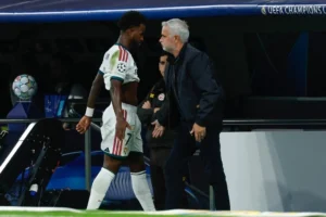 HLV Jose Mourinho lên tiếng về màn trình diễn của Vinicius sau chiến thắng tại Champions League